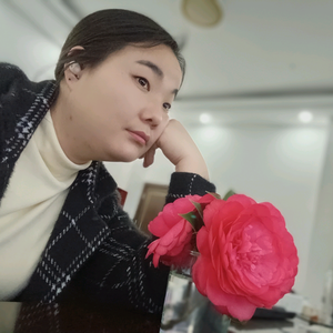 何以笙影视头像