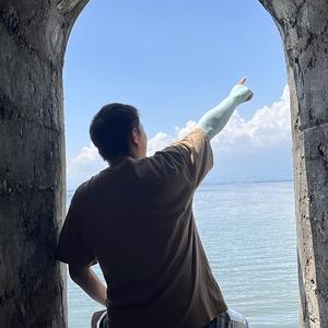 孤陋寡闻社头像