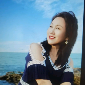 Vicky阿薇头像