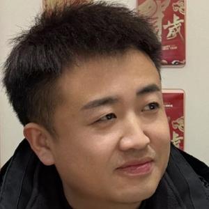 杨天剑头像