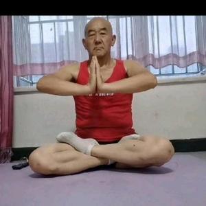 云中驹健身头像