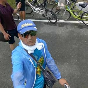 知情达理壁虎头像
