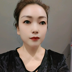 花诗蕾～魏巍头像