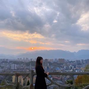 小呆探恩施头像