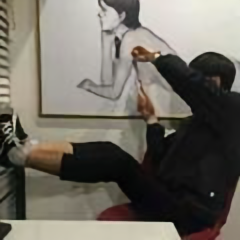 孙耀琦呀头像
