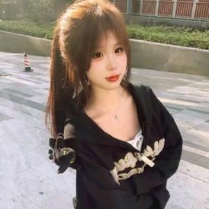Y昕头像