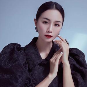 IP打造伊姐头像