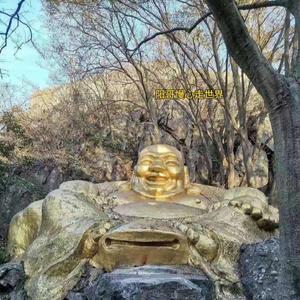阳哥慢心走世界头像