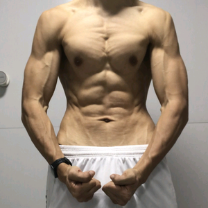 自律三个月啤酒肚变腹肌（掉了五十斤）头像