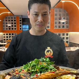 鱼碳官脆皮烤鱼（晋江万达店）头像