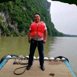 社会杂谈小草头像