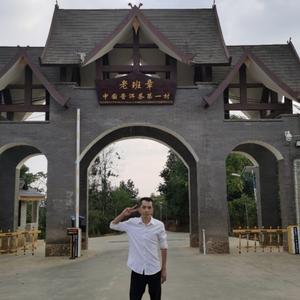 杨明进头像