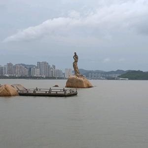 寻芳踏翠头像
