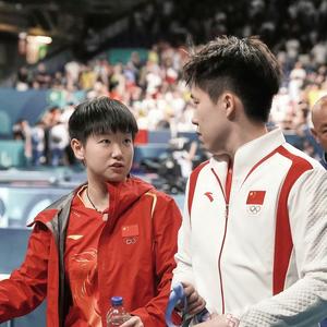 榴莲兔头君（莎头唯）头像
