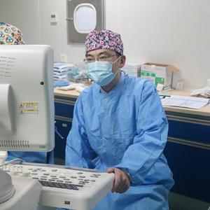 甲状腺科江辉医生头像