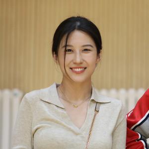 洋不洋🏀头像