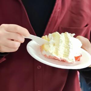 i人小王律头像