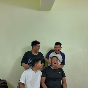 珠峰快递（只送笑声）头像