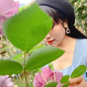 胖妞儿小江头像