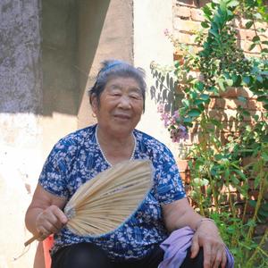 老梁奶奶幸福一家人头像