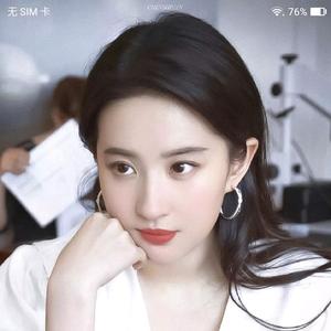 明明114455头像
