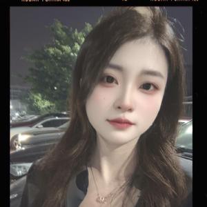 罗小姐撩车头像