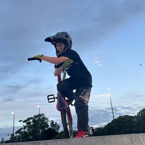 BMX小车手亮亮头像