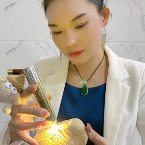 龙姐边境翡翠头像