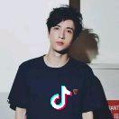 070呀头像