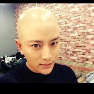 小饿小睏头像