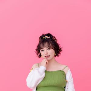 小英子老师头像