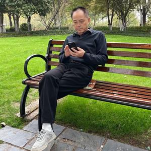 黄训钦头像