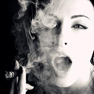 QueenWenYe文案馆头像