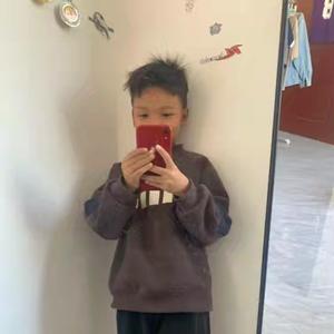 韦家淇呀头像