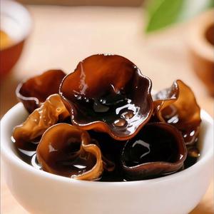 东北木耳黑不黑头像