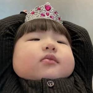 文文O头像