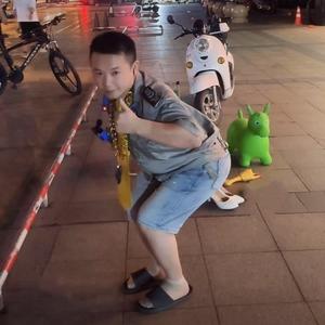 一亮（户外）头像