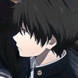 瓶雾君头像