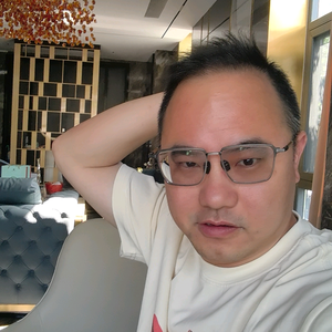小马哥哥头像