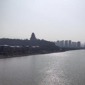 江天水一泓头像