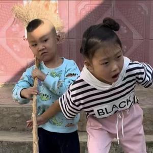 袁语晨同学（小号）头像