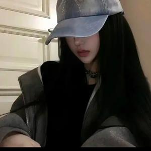 小辉辉吖头像