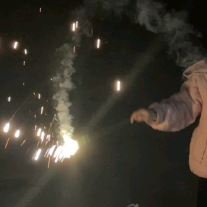 70后老妈子头像