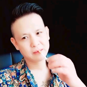 江哥哥的故事头像