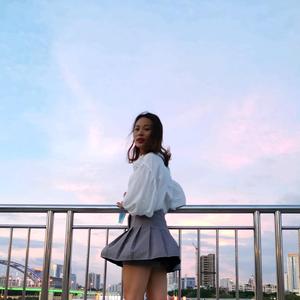 小伍姐姐头像