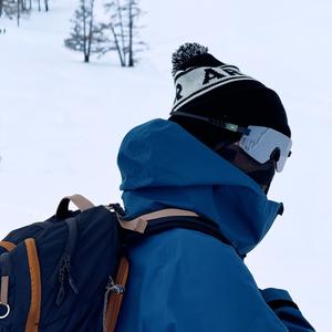 雪山冲浪头像