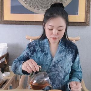 房姐超爱茶头像