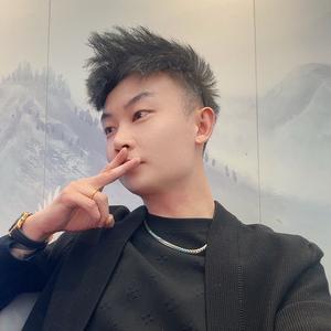 少宇头像