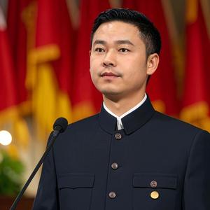 刘主任80后头像