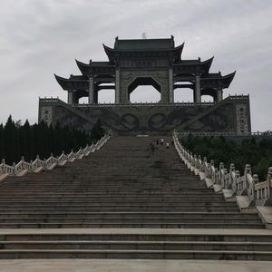 阳光卍木头像